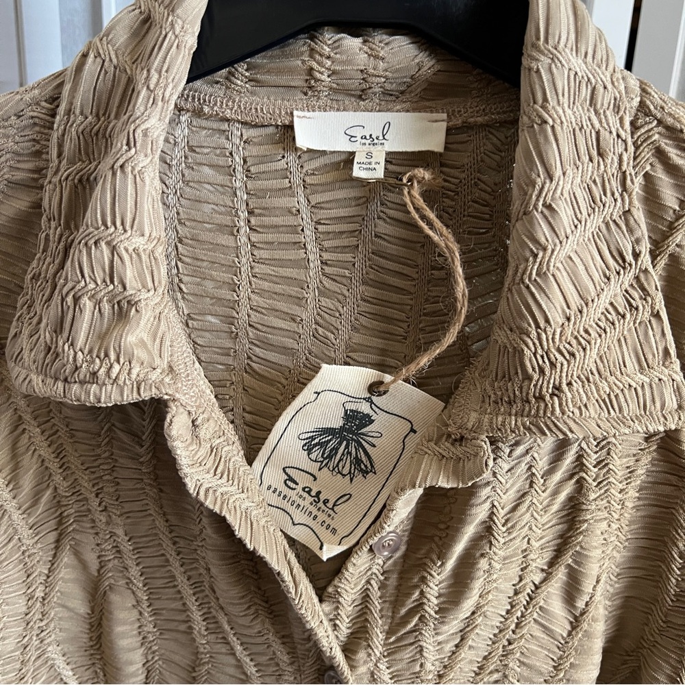 Easel Textured Brown Taupe Button-Down Shirt - Picture 2 of 6